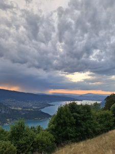 col de la forclaz taxi annecy lake tour