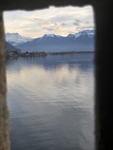 Taxi Montreux Annecy Chillon Castle